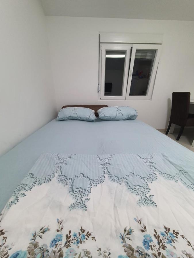 פודגוריצה Apartman Tolosi 2 מראה חיצוני תמונה