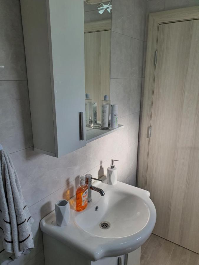 פודגוריצה Apartman Tolosi 2 מראה חיצוני תמונה